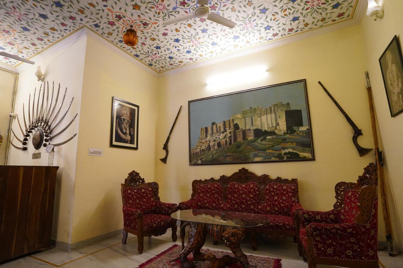 Hotel Radoli House - A Heritage Hotel ジャイプール エクステリア 写真