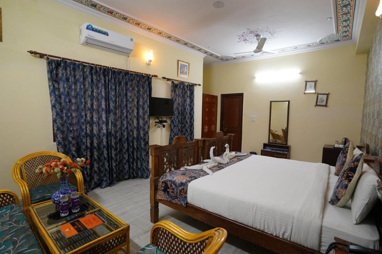 Hotel Radoli House - A Heritage Hotel ジャイプール エクステリア 写真